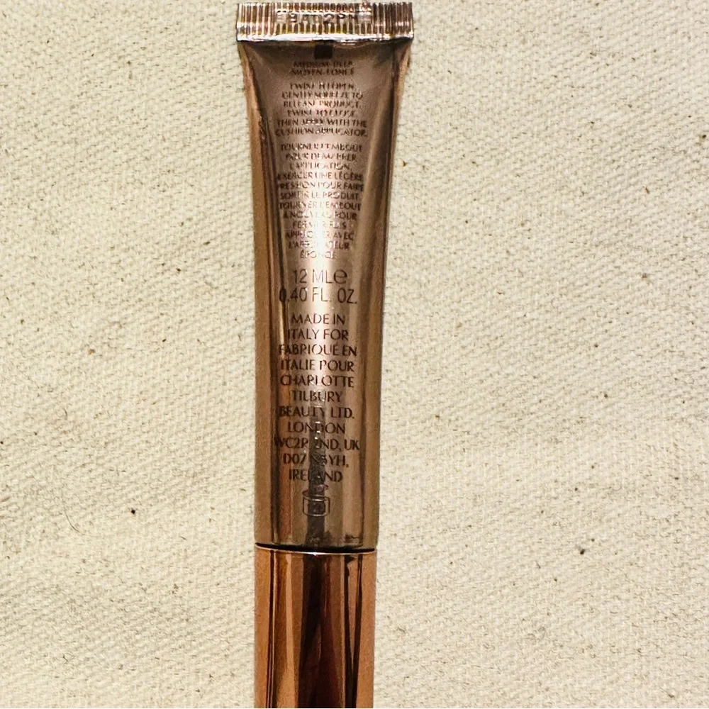 Charlotte Tilbury | Concealer | Hollywood Contour Wand | Medium-Deep